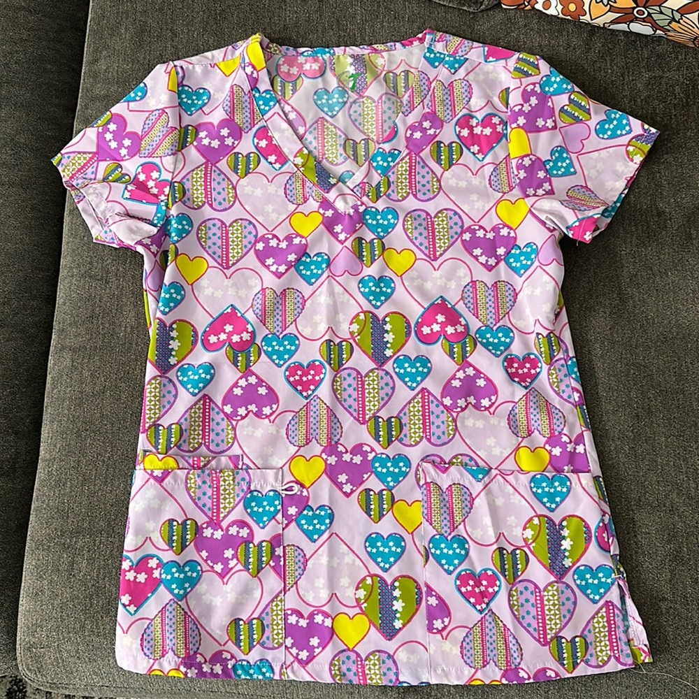 Heart scrub top